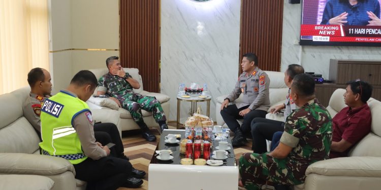 Baru Menjabat, Kapolres Dhana Noer Langsung Sambangi Danrem 022/PT Baru Menjabat, Kapolres Dhana Noer Langsung Sambangi Danrem 022/PT