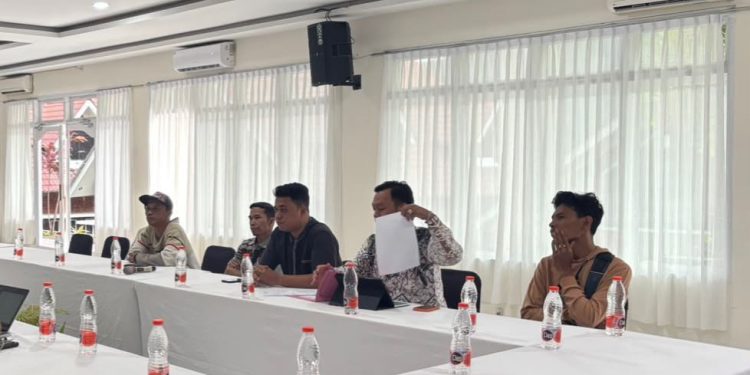 Upah Lembur Dibayar Berdasarkan Penetapan Wasnaker, Eks Buruh Khas Hotel Parapat: Terima Kasih Pak Gubsu dan Kadisnaker Sumut Upah Lembur Dibayar Berdasarkan Penetapan Wasnaker, Eks Buruh Khas Hotel Parapat: Terima Kasih Pak Gubsu dan Kadisnaker Sumut