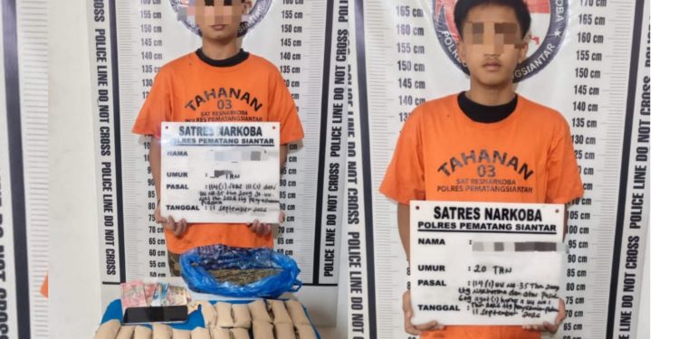 Polres Pematangsiantar Ungkap Dua Kasus Narkoba di Kos Kaveleri, Dua Pemuda Diamankan Polres Pematangsiantar Ungkap Dua Kasus Narkoba di Kos Kaveleri, Dua Pemuda Diamankan