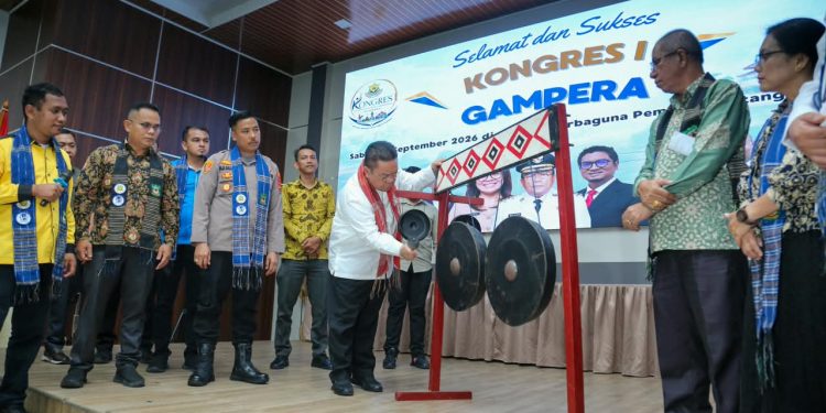 Wali Kota Wesly Buka Kongres I Gampera, Dorong Pemuda Hadir Lewat Pelayanan dan Karya Wali Kota Wesly Buka Kongres I Gampera, Dorong Pemuda Hadir Lewat Pelayanan dan Karya