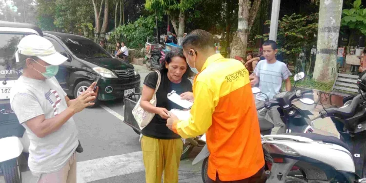 Tak Tinggal Diam Lihat Kabut Asap Selimuti Siantar, Hendra Pardede Turun Langsung Lindungi Pengendara