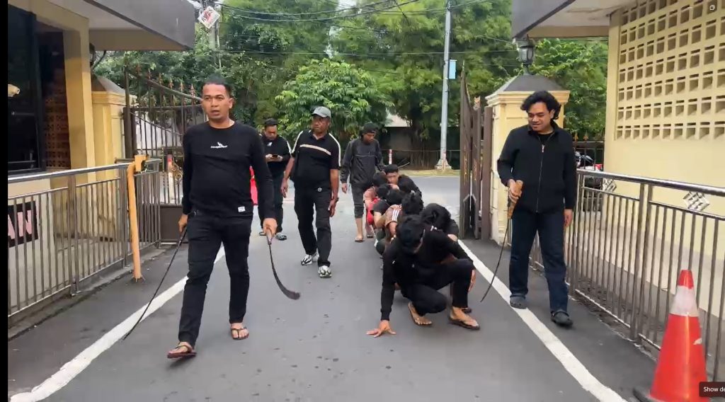 Tawuran di Jalan Dr Mansyur Dipicu DM Instagram, 8 Anggota Genk Motor Salvador 424 Ditangkap Tawuran di Jalan Dr Mansyur Dipicu DM Instagram, 8 Anggota Genk Motor Salvador 424 Ditangkap