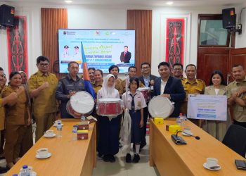 Bupati Tapanuli Utara Sambut Baik Bantuan Alat Marching Band dari PT Angkasa Pura Indonesia untuk SMP Negeri 2 Simangumban