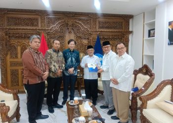 ‎Audiensi ke Kemendikdasmen dan Kemenag, Bupati Taput Laporkan Penanganan Sekolah Bencana dan Undang Menteri Buka Rakernas V MPK