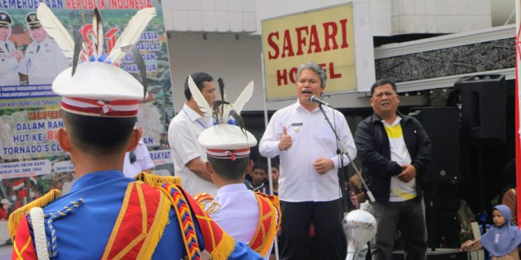 ‎Dukung Pembentukan Karakter Generasi Muda, Pemkab Buka Festival Drumband Piala Bupati Taput