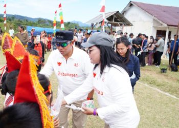 ‎Bupati Taput Perpanjang Masa Tugas PPPK Terpencil, Dorong Pelajar Simangumban Perkuat Karakter
