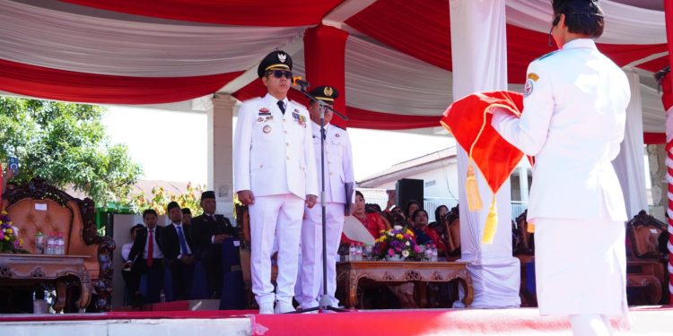 ‎Peringati HUT Ke-81 RI, Bupati Jonius Taripar Hutabarat Tegaskan Komitmen Pembangunan Taput yang Maju, Berbudaya, dan Berkelanjutan
