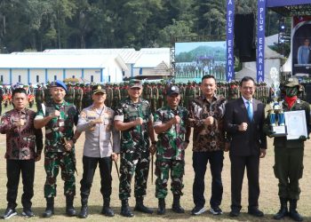 Kapolres Simalungun Turun di Tengah 335 Siswa Efarina, Sinergi TNI-Polri Warnai Pembentukan Karakter