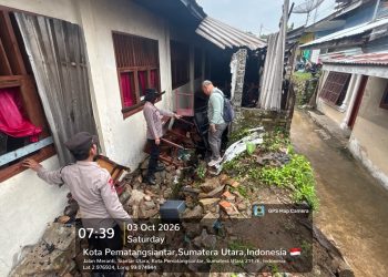 SMP Negeri 6 Terbakar, Kapolsek Siantar Utara Turun Langsung Cek TKP