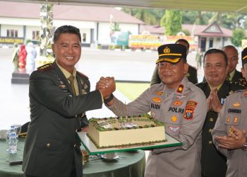 Bukan Sekadar Ucapan, Polres Pematangsiantar Hadir Langsung Rayakan HUT TNI ke-81
