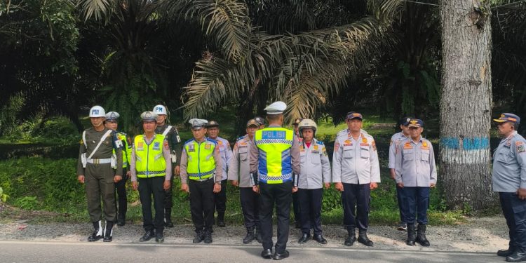 Satlantas Polres Simalungun Sisir Jalan Besar Parapat, 16 Pelanggar Lalu Lintas Ditindak dalam Razia Gabungan