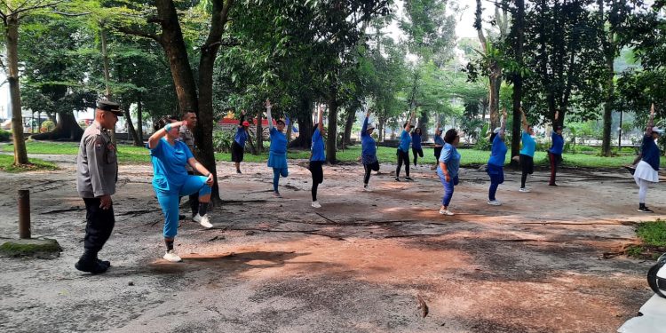 Optimalkan Cooling System, Sat Binmas Polres Pematangsiantar Siap Tampung Aspirasi Warga dan Berantas Narkoba Optimalkan Cooling System, Sat Binmas Polres Pematangsiantar Siap Tampung Aspirasi Warga dan Berantas Narkoba