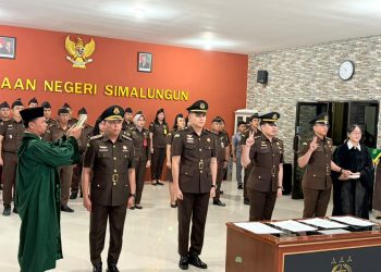 Kajari Munawal Hadi Lantik Said Reza Pahlevi Jadi Kasi Datun Kejari Simalungun