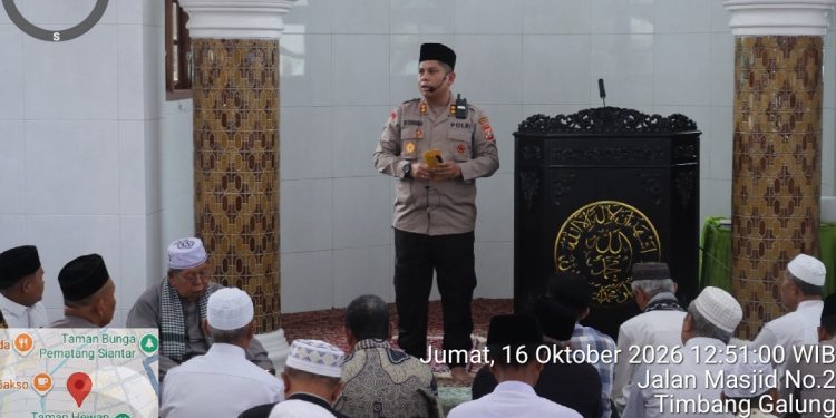 Pererat Silaturahmi Lewat Sholat Jumat, Kapolres Pematangsiantar Ingatkan Warga Manfaatkan Call Center 110