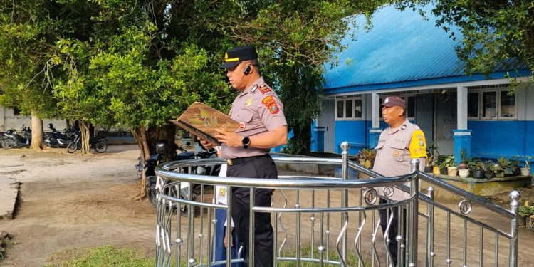 Kapolsek Bandar Huluan Soroti Kenakalan Remaja, 37 Siswa Pengguna Knalpot Brong Wajib Buat Surat Pernyataan Kapolsek Bandar Huluan Soroti Kenakalan Remaja, 37 Siswa Pengguna Knalpot Brong Wajib Buat Surat Pernyataan