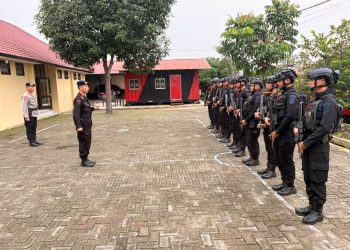 Gegana Brimob Sumut Turun di Belawan, Kapal Global 168 dan 8 Tersangka Diserahkan untuk Proses Hukum