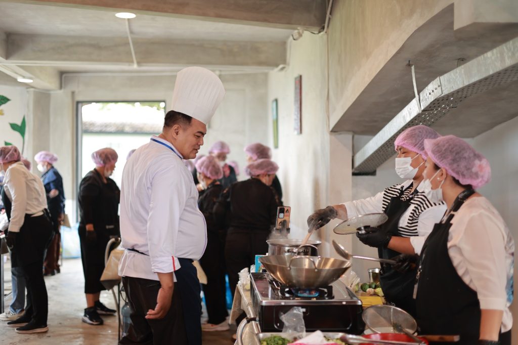 Sebanyak 30 Pelaku Kuliner Kabupaten Samosir Dinyatakan Kompeten, Kementerian Ekraf Dorong Profesionalisme Usaha Lokal
