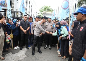 Polisi Bersama Masyarakat, Aksi Buruh Berlangsung Aman, Pimpinan Aksi Apresiasi Polrestabes Medan   
