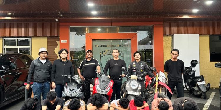 Tawuran di Jalan Dr Mansyur Dipicu DM Instagram, 8 Anggota Genk Motor Salvador 424 Ditangkap Tawuran di Jalan Dr Mansyur Dipicu DM Instagram, 8 Anggota Genk Motor Salvador 424 Ditangkap
