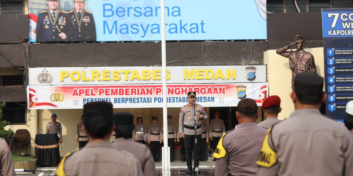 Kapolrestabes Medan Apresiasi Prestasi Personel, Podcast Jadi Inovasi Komunikasi Publik