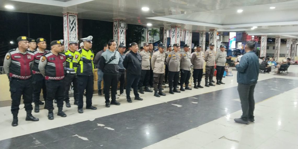 Perkuat Sinergi TNI-Polri dan Pemda, Kapolres Pematangsiantar Tekankan Pencegahan Gangguan Kamtibmas Perkuat Sinergi TNI-Polri dan Pemda, Kapolres Pematangsiantar Tekankan Pencegahan Gangguan Kamtibmas