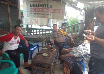 Sambangi Warga Jalan Singosari, Bhabinkamtibmas Siantar Barat Perkuat Kemitraan dan Pesan Kamtibmas