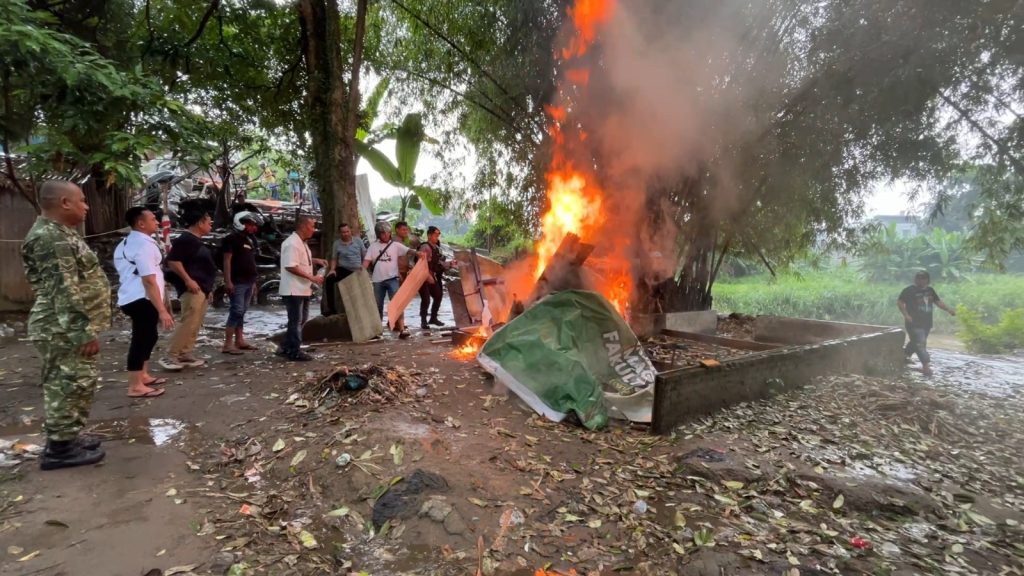 Penggerebekan Sarang Narkoba di Gang Nasional Medan: Pengedar Diringkus, Barak Dimusnahkan