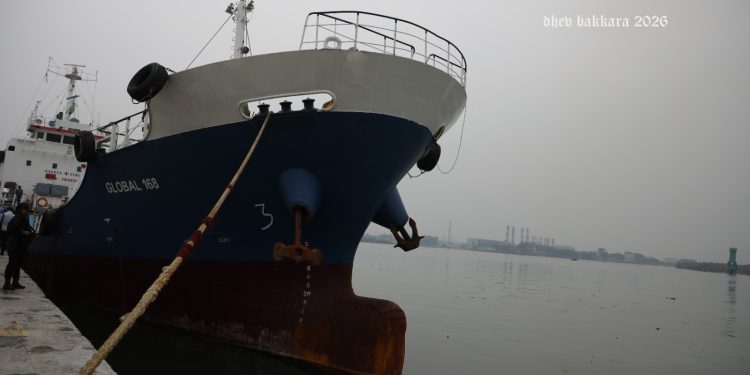 Kapal Tanker MT Global 168 Diduga Angkut Berton-ton Narkoba, Pengamanan di Pelabuhan Belawan Diperketat Kapal Tanker MT Global 168 Diduga Angkut Berton-ton Narkoba, Pengamanan di Pelabuhan Belawan Diperketat
