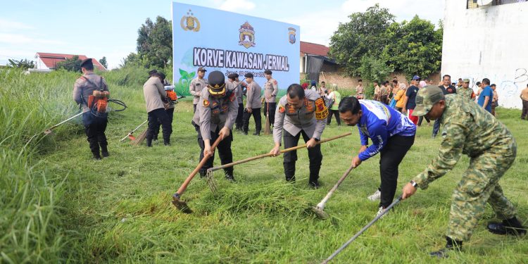 Dari Perang Narkoba hingga Kebersihan Lingkungan, Kapolrestabes Medan Rangkul Warga Jermal
