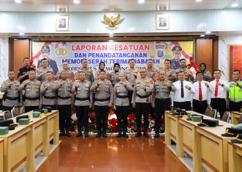 Wesly dan Liswati Hadiri Farewell Parade Pergantian Kapolres Pematangsiantar